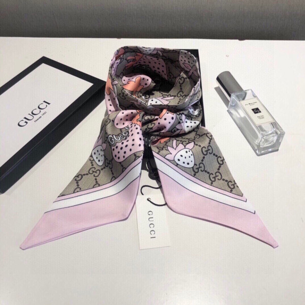 G*u*i bandeau