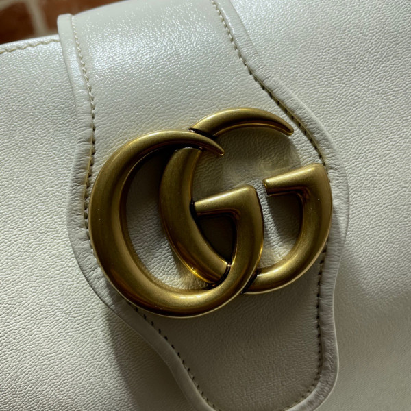 G*u*i medium tote with double g