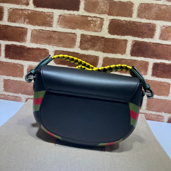 G*u*i small shoulder bag with logo