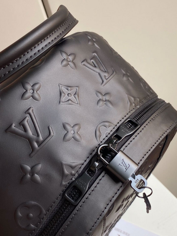 l0*is V*t0n armand backpack