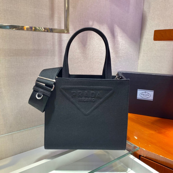 Pra*a tote bag