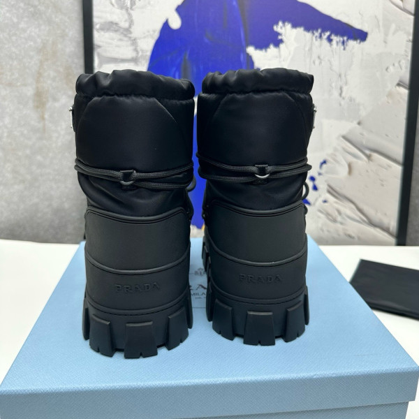 Pra*a boots