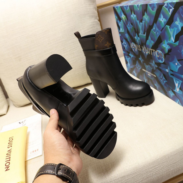 l0*is V*t0n star trail ankle boot