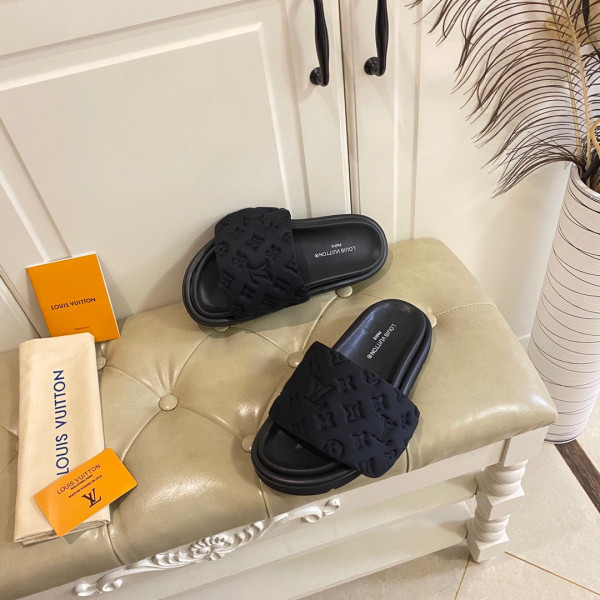 l0*is V*t0n pool pillow comfort mule