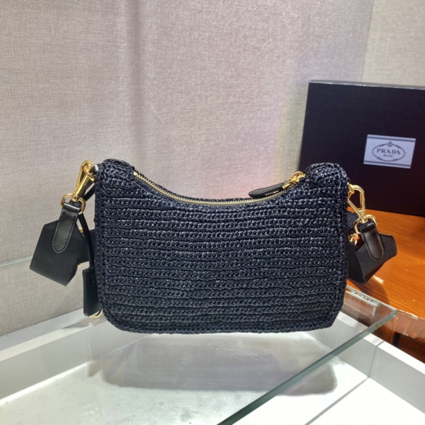 Pra*a re-edition 2005 raffia bag