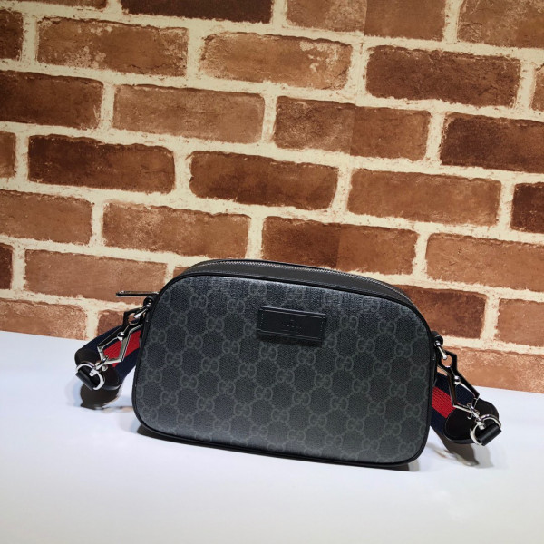 G*u*i gg black shoulder bag