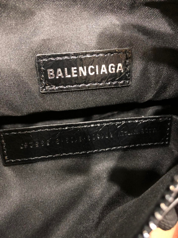 Ba*len*cia*ga women