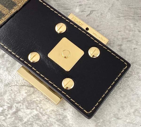 F**di vintage bag