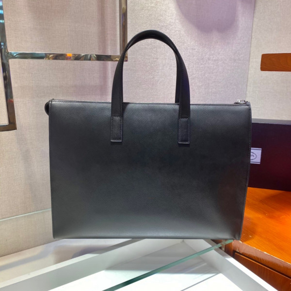 Pra*a tote bag
