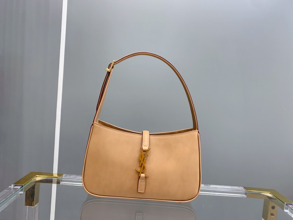 Y*L le 5 À 7 hobo bag