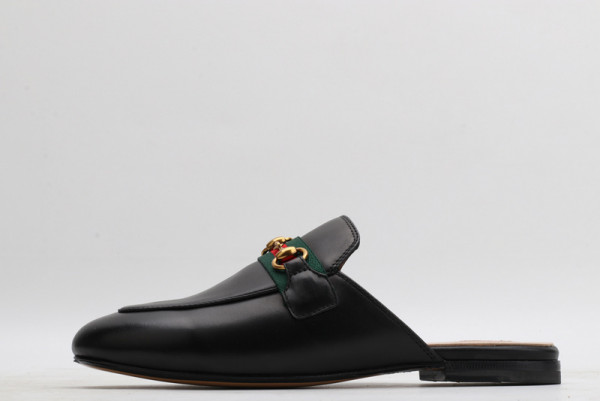 G*u*i princetown leather slipper