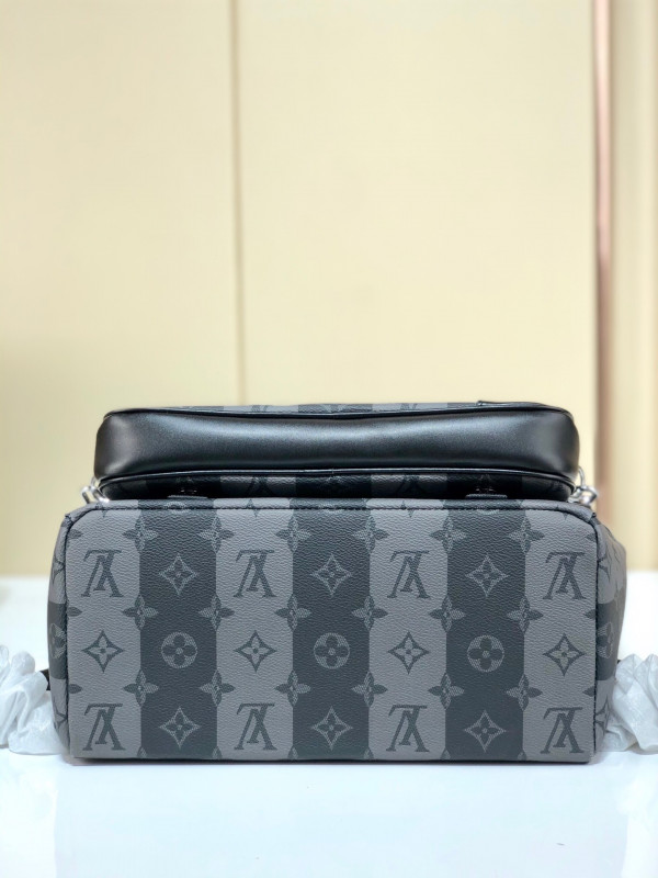 l0*is V*t0n utilitary backpack