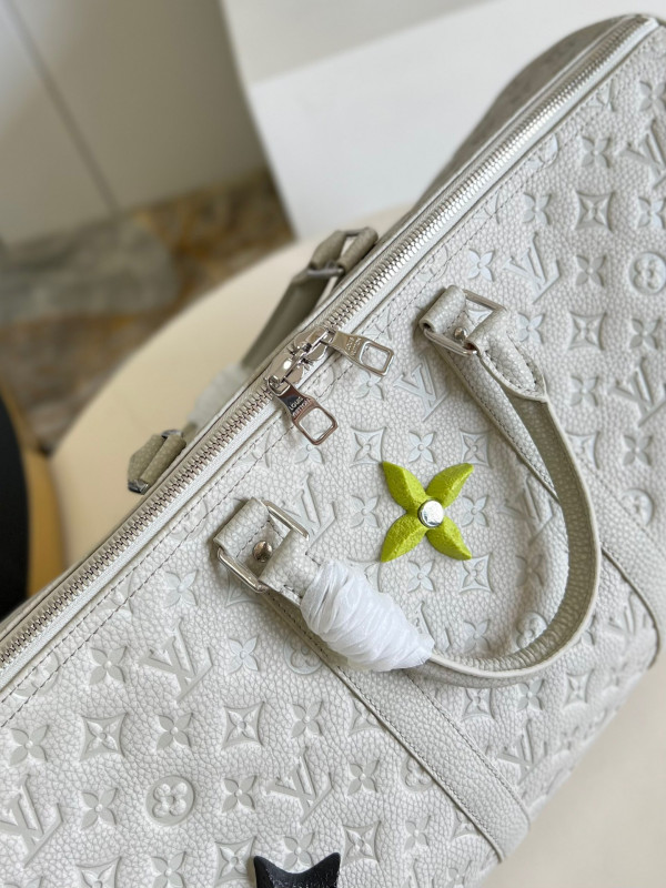 l0*is V*t0n keepall 50