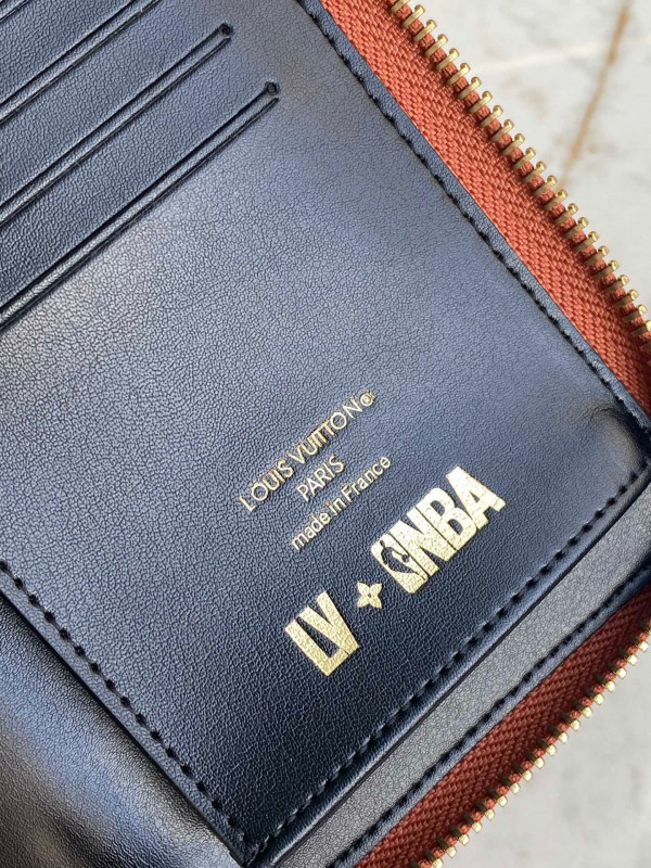 l0*is V*t0n lvxnba zippy wallet