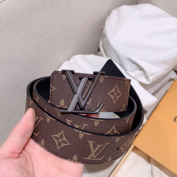l0*is V*t0n belt