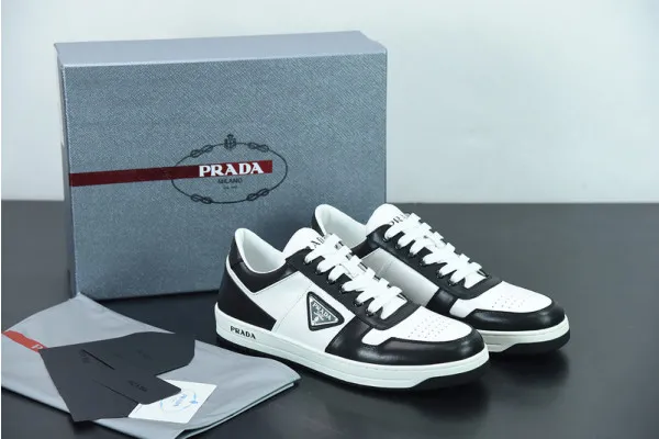 Pra*a sneakers