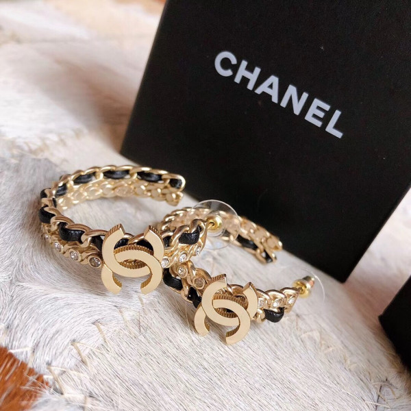 CL EARRING 2020