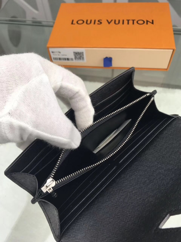 l0*is V*t0n twist wallet