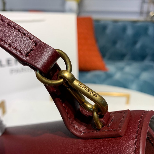 Ba*len*cia*ga sharp xs satchel