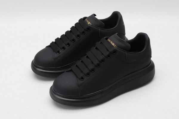 ale*d*r M*Q*en oversized sneaker