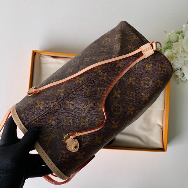 l0*is V*t0n neverfull mm