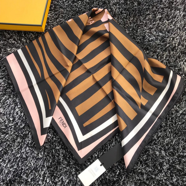 F**di scarf