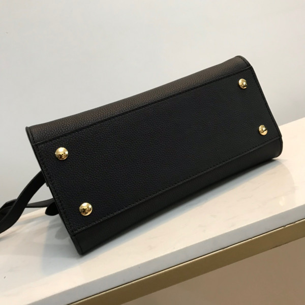 B**rry mini leather title bag