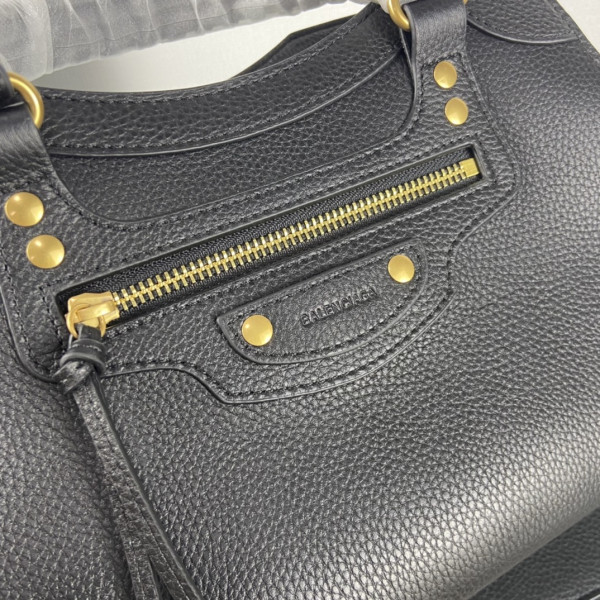Ba*len*cia*ga neo classic small top handle bag