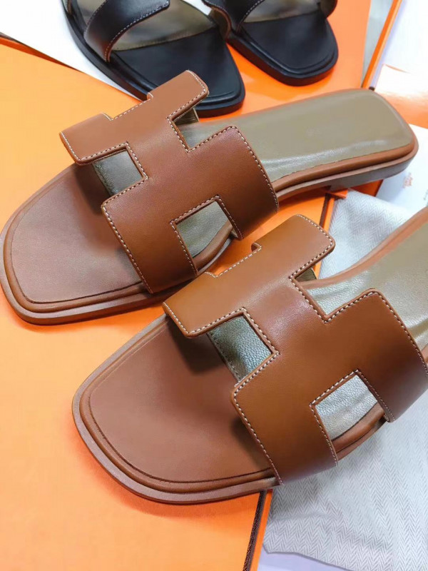H**mes sandal