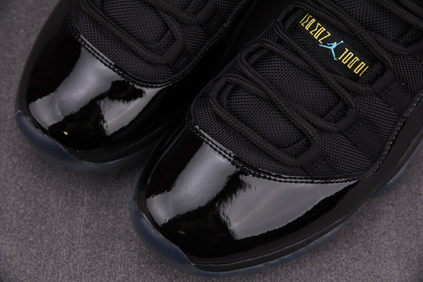 AIR JORDAN 11 RETRO 