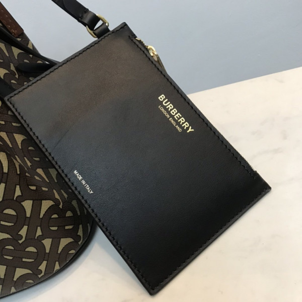 B**rry small monogram e-canvas peggy bucket bag