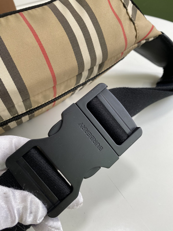 B**rry bum bag