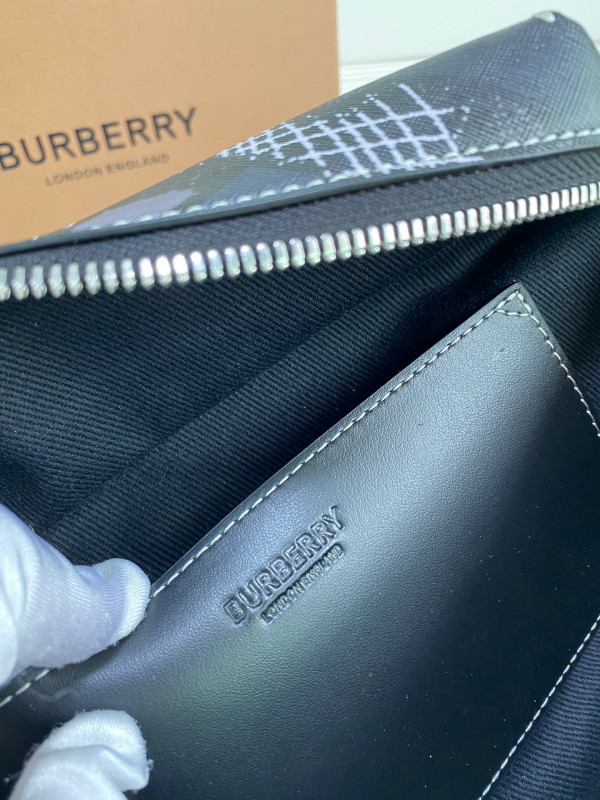 B**rry bum bag