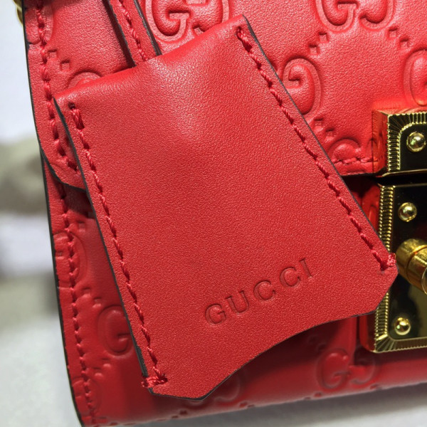 G*u*i padlock small G*u*i signature shoulder bag