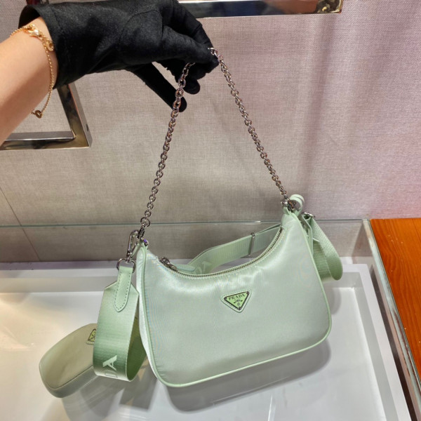 Pra*a re-edition 2005 nylon shoulder bag