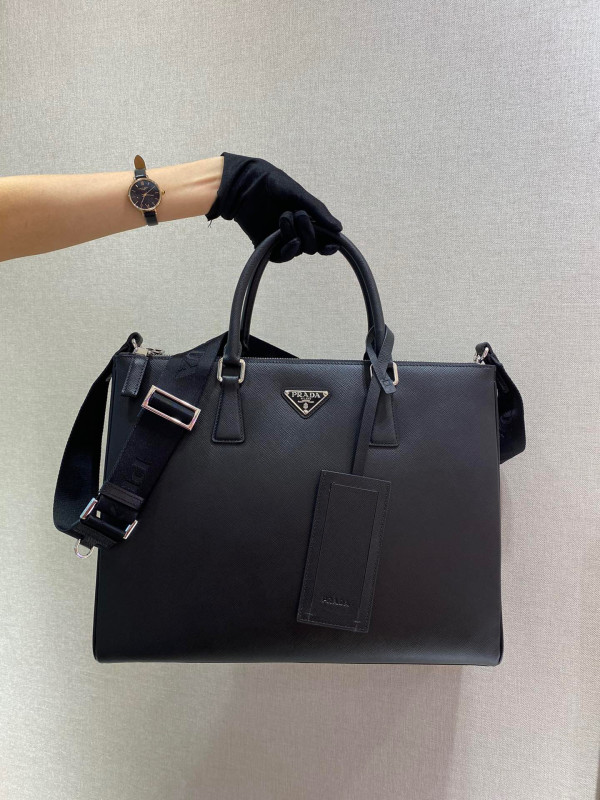 Pra*a galleria saffiano bag