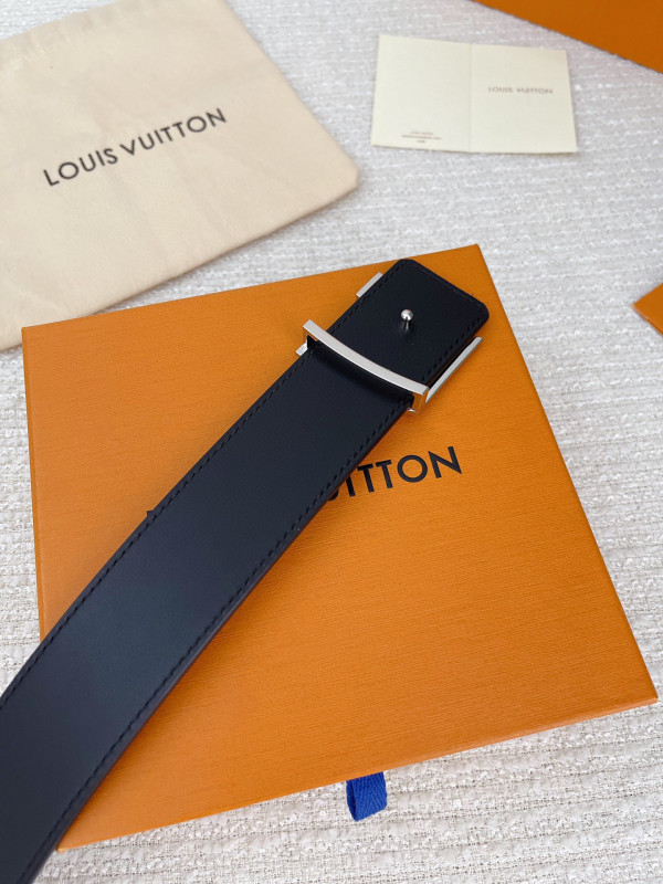 l0*is V*t0n belt