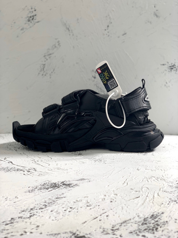 Ba*len*cia*ga track sandal