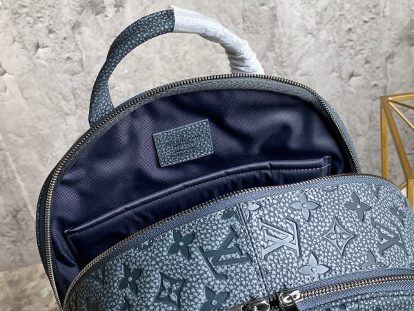 l0*is V*t0n ellipse backpack