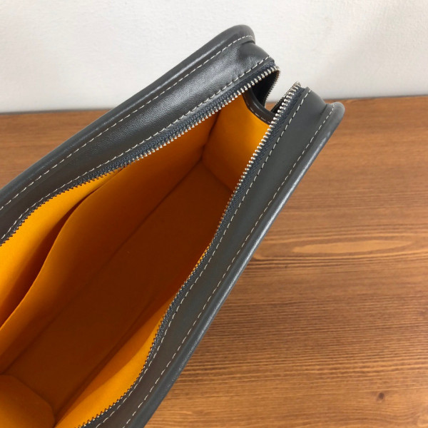 Go*ard toiletry bag