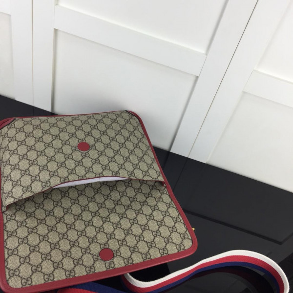 G*u*i gg messenger bag