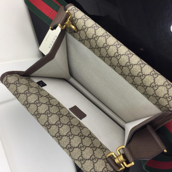 G*u*i gg messenger bag