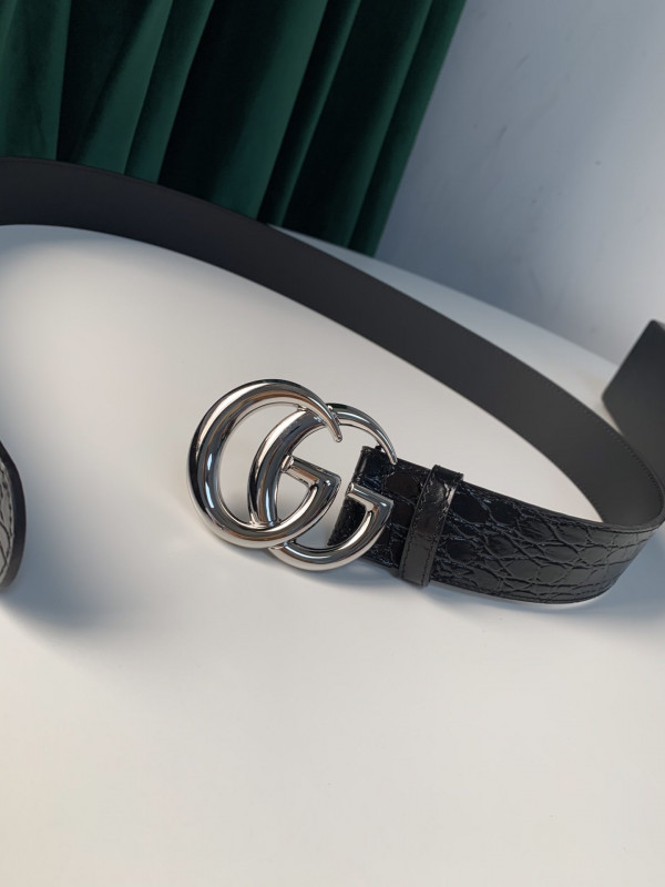 G*u*i belt