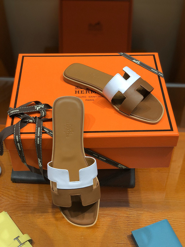 H**mes sandal