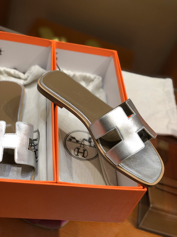H**mes sandal