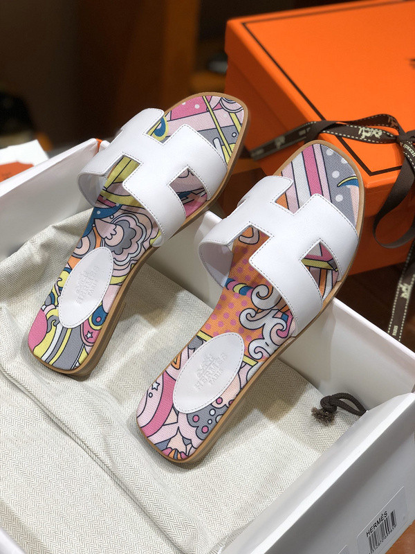 H**mes sandal