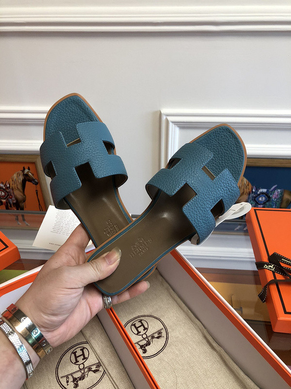 H**mes sandal