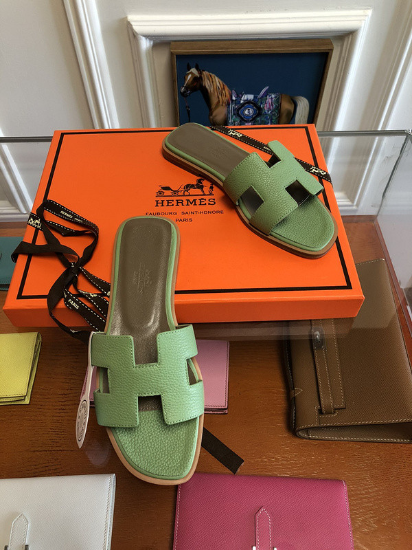 H**mes sandal