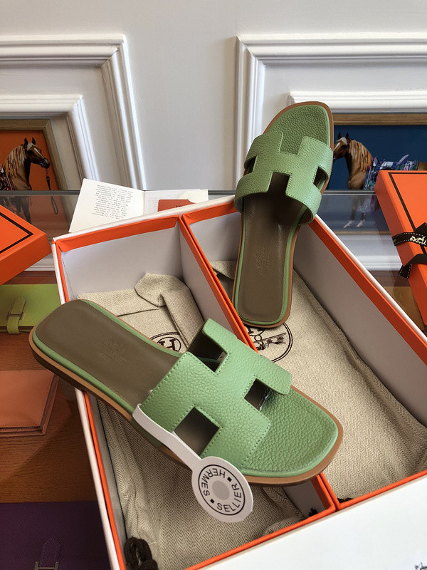 H**mes sandal