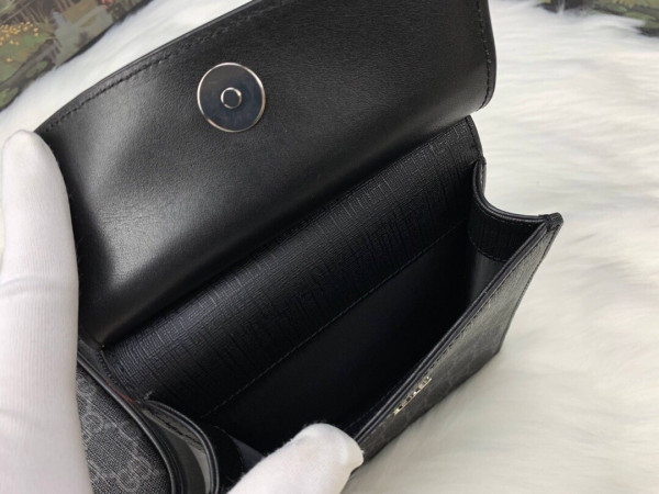 G*u*i gg belt bag